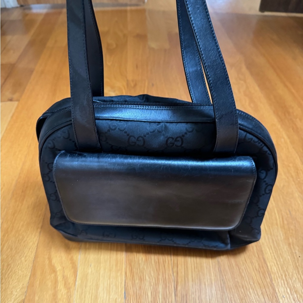 Gucci Black Leather Shoulder Bag
